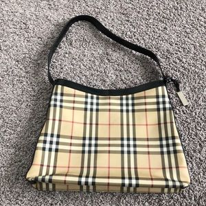 Beautiful Authentic Vintage Burberry Purse!